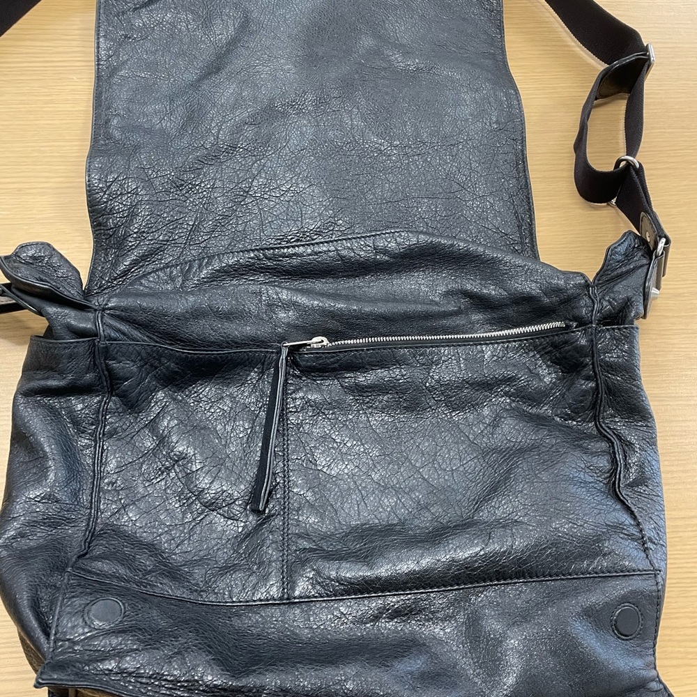 Balenciaga Black Crossbody Bag - Picture 3 of 9